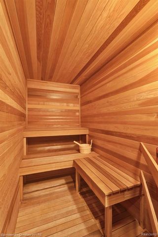 633 Hawthorne Street, Birmingham, MI 48009