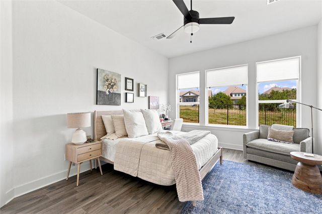 576 Sage Thrasher CIR, Dripping Springs, TX 78620