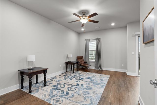 2176 W Moore Lane, Fayetteville, AR 72704