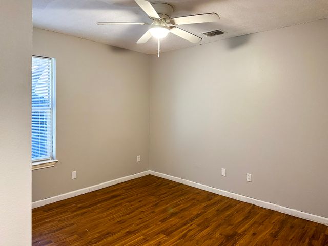 2460 Chinkapin Way, Dallas, TX 75212