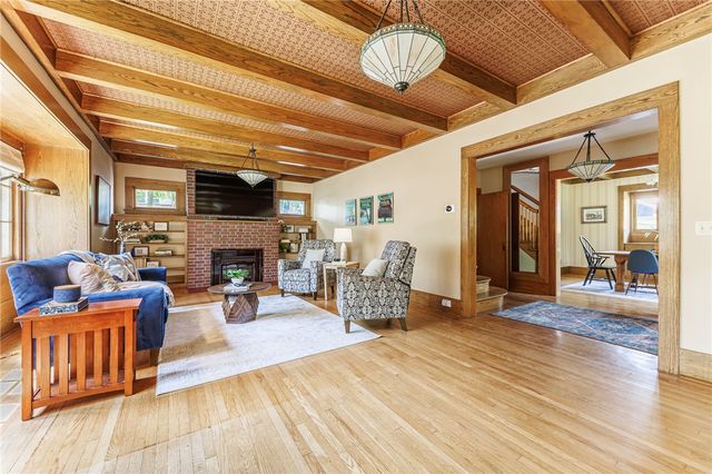 21 Rand Place, Pittsford, NY 14534