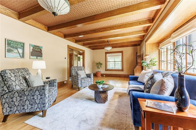21 Rand Place, Pittsford, NY 14534