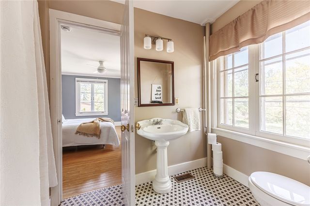 21 Rand Place, Pittsford, NY 14534