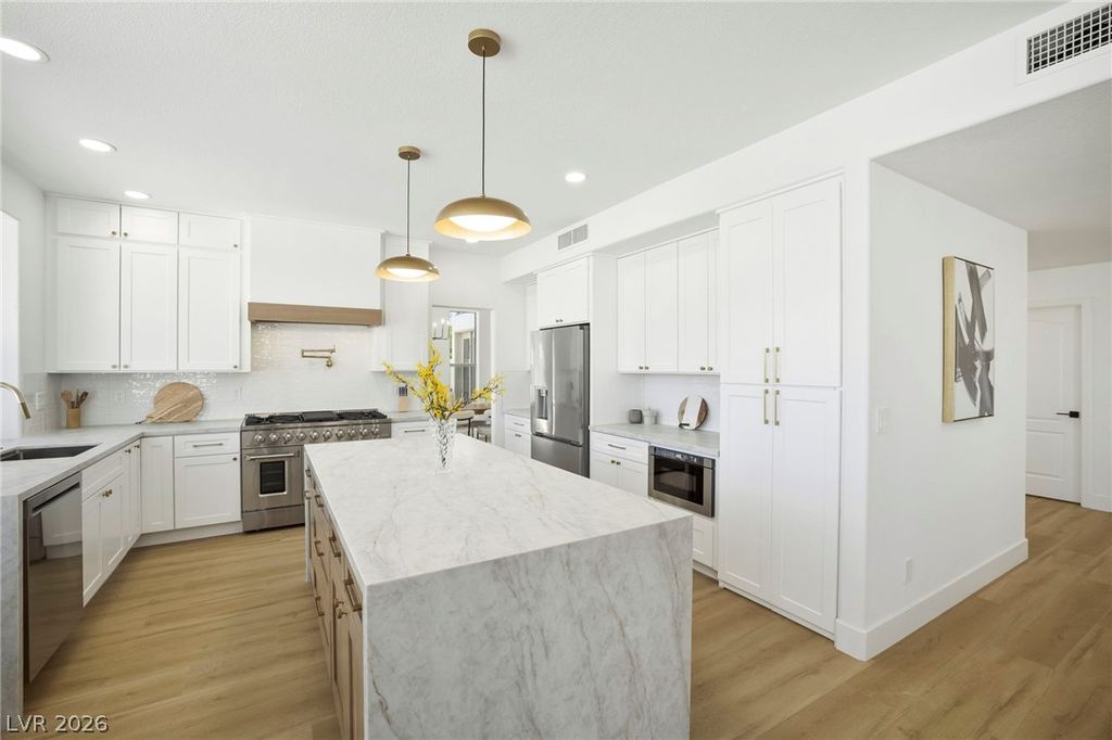 Image 14 of property listing at 2808 Sterling Cove Drive, Las Vegas, NV 89128