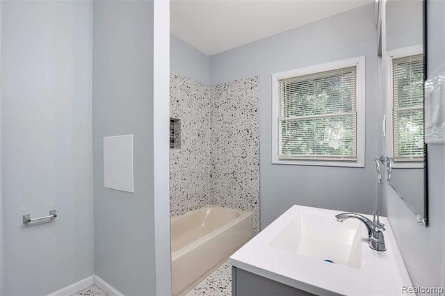 534 Trowbridge Street, Detroit, MI 48202