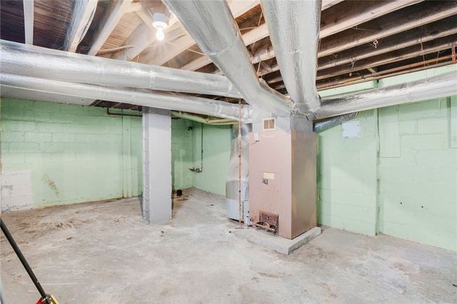 709 Center Ave, Avalon, PA 15202