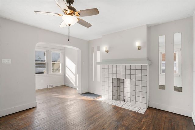 709 Center Ave, Avalon, PA 15202