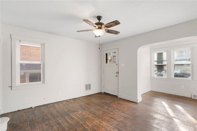 709 Center Ave, Avalon, PA 15202