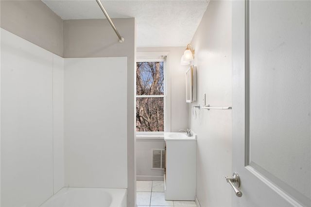 709 Center Ave, Avalon, PA 15202