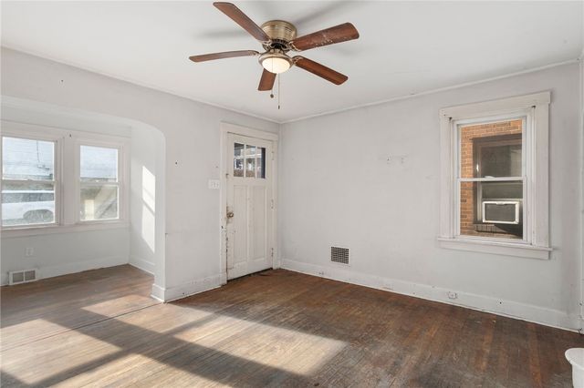 709 Center Ave, Avalon, PA 15202