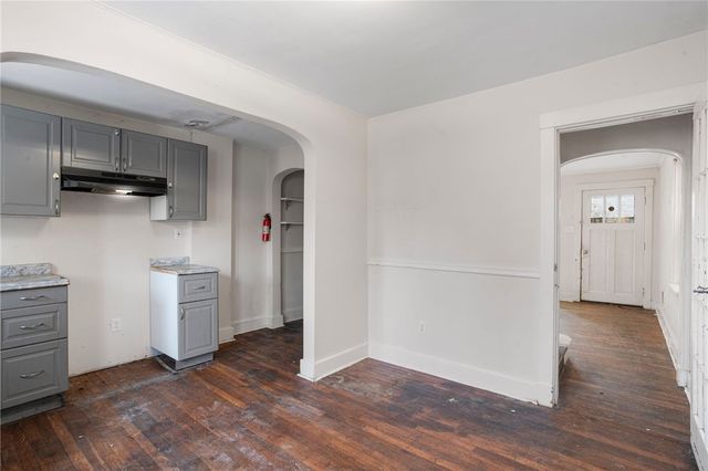 709 Center Ave, Avalon, PA 15202