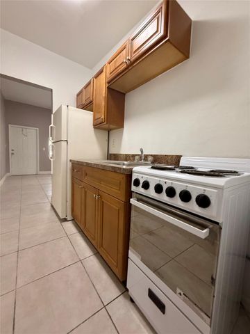 424 NW 15th Terrace, Fort Lauderdale, FL 33311