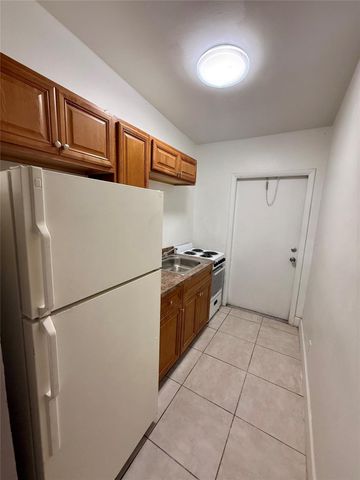 424 NW 15th Terrace, Fort Lauderdale, FL 33311