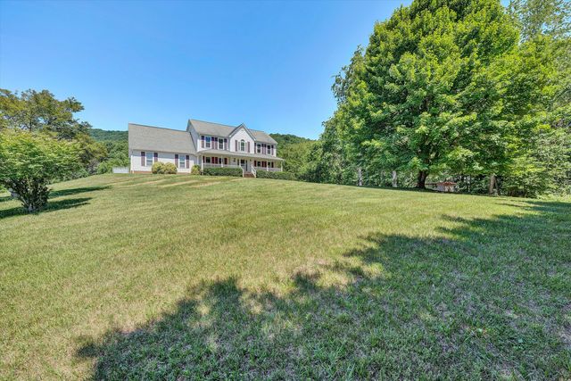 1351 Archway RD, Blue Ridge, VA 24064