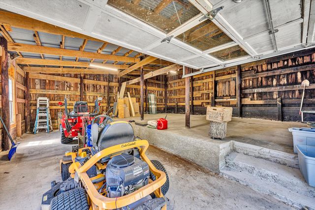 1351 Archway RD, Blue Ridge, VA 24064