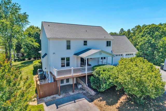 1351 Archway RD, Blue Ridge, VA 24064