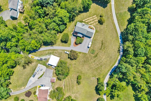 1351 Archway RD, Blue Ridge, VA 24064