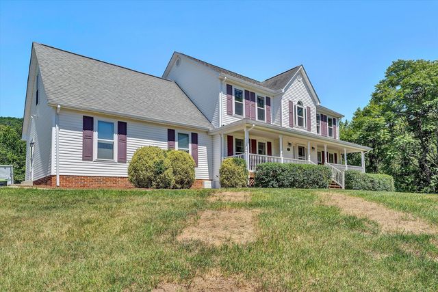 1351 Archway RD, Blue Ridge, VA 24064