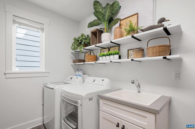 3286 ROWCROSS ST, Crozet, VA 22932