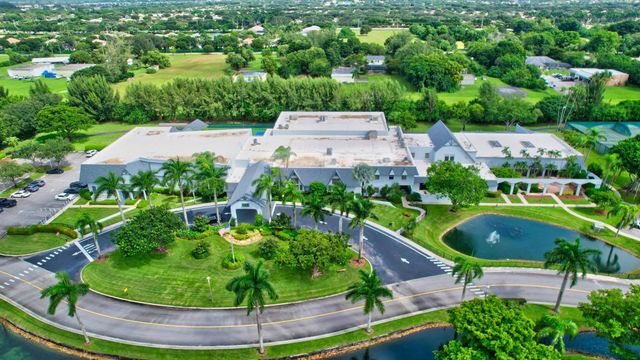 7290 Kinghurst Drive 406, Delray Beach, FL 33446