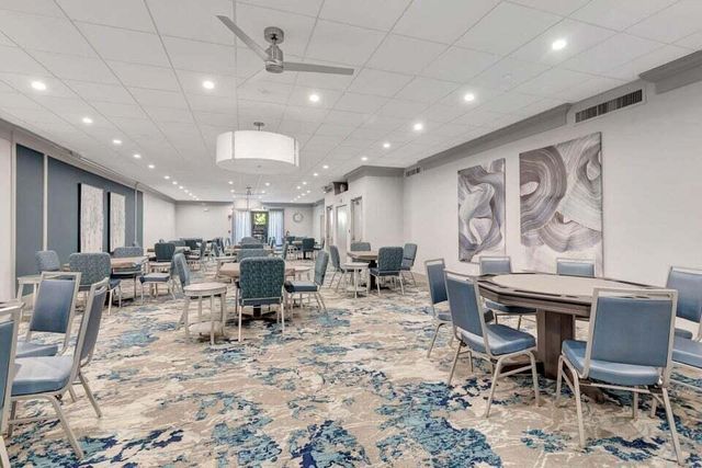 7290 Kinghurst Drive 406, Delray Beach, FL 33446