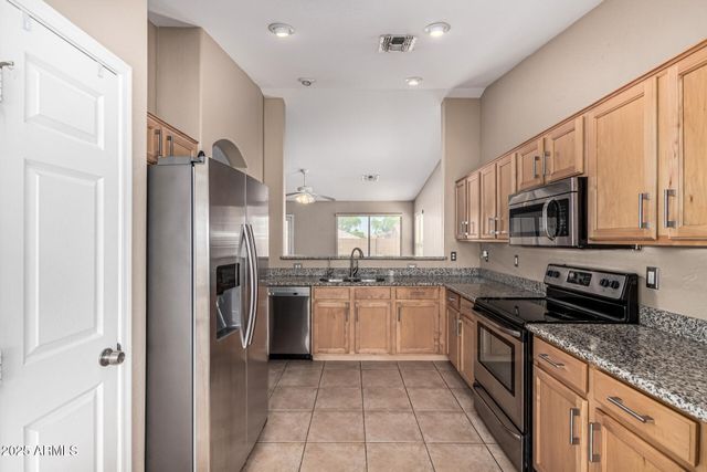 1634 E HARWELL Road, Phoenix, AZ 85042