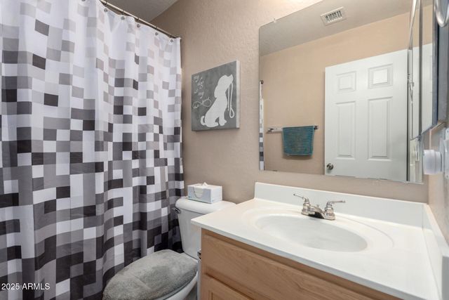 1634 E HARWELL Road, Phoenix, AZ 85042