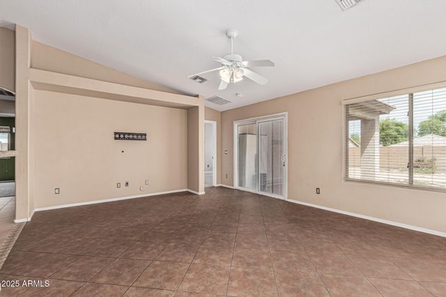 1634 E HARWELL Road, Phoenix, AZ 85042