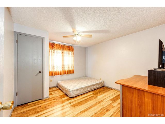 2164 Hackberry Cir, Longmont, CO 80501