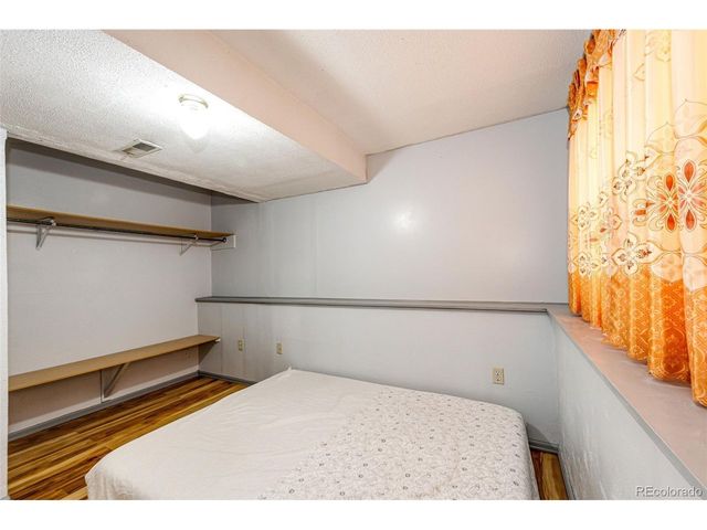 2164 Hackberry Cir, Longmont, CO 80501