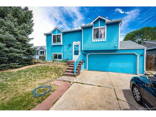 2164 Hackberry Cir, Longmont, CO 80501
