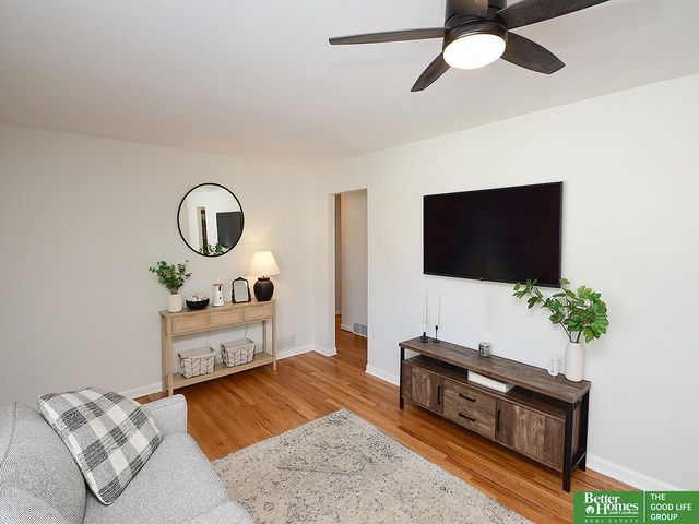 7309 S Wedgewood Drive, Lincoln, NE 68510