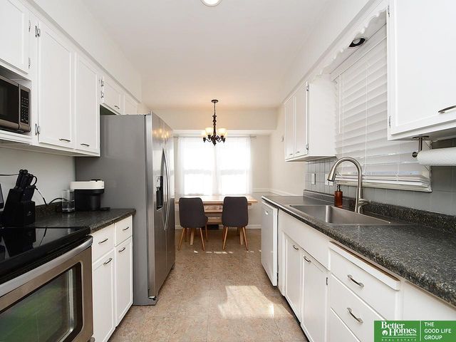 7309 S Wedgewood Drive, Lincoln, NE 68510