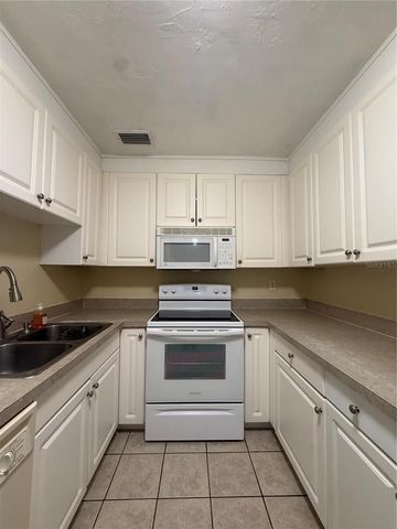 501 SW 75TH STREET F7, Gainesville, FL 32607