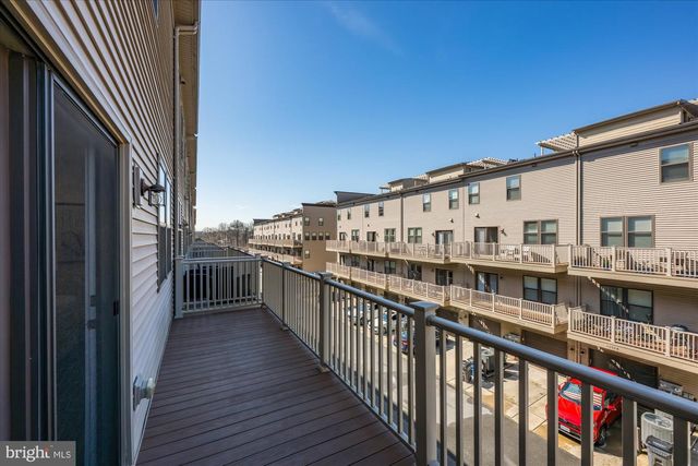 44840 TIVERTON SQ, Ashburn, VA 20147