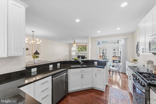 13976 TANNERS HOUSE WAY, Centreville, VA 20121