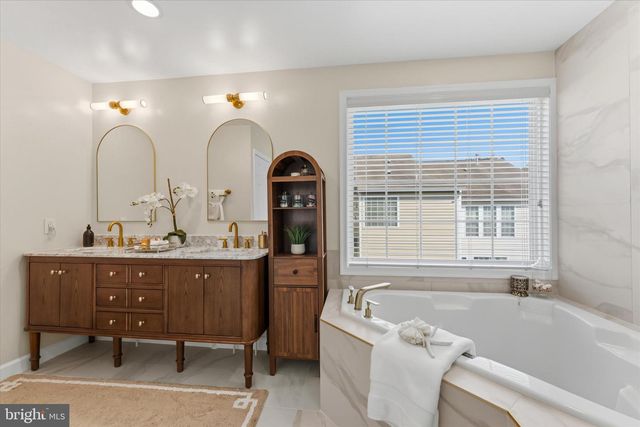 13976 TANNERS HOUSE WAY, Centreville, VA 20121