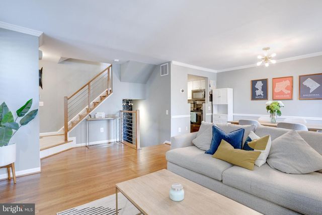 916 BERNARD ST, Alexandria, VA 22314