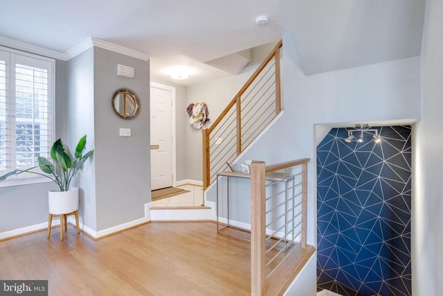 916 BERNARD ST, Alexandria, VA 22314