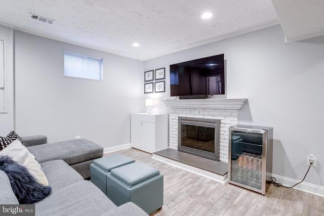 916 BERNARD ST, Alexandria, VA 22314