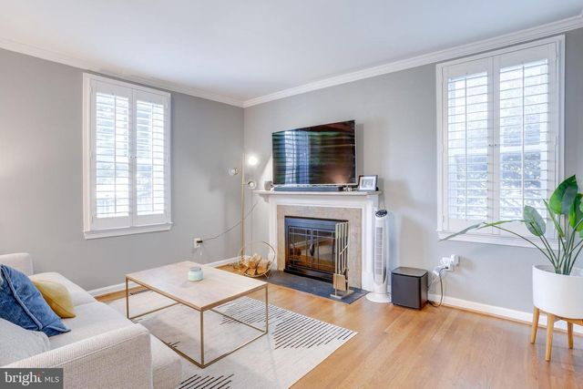 916 BERNARD ST, Alexandria, VA 22314