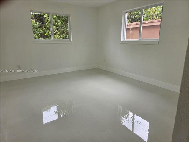 1781 NW 49th St, Miami, FL 33142