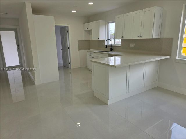 1781 NW 49th St, Miami, FL 33142