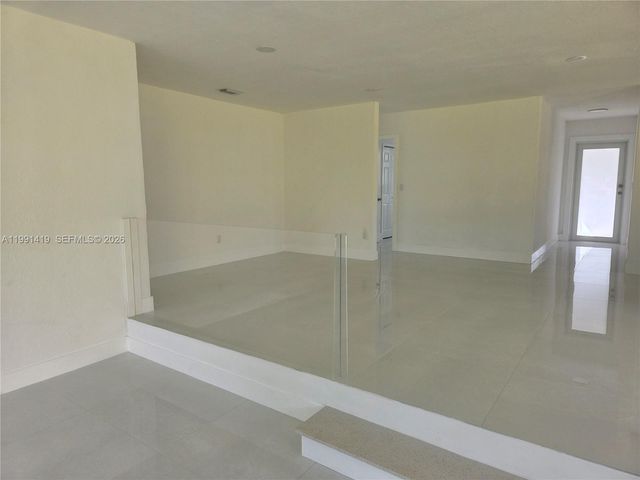 1781 NW 49th St, Miami, FL 33142