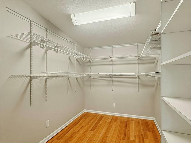 6567 Tahiti Way, Flowery Branch, GA 30542