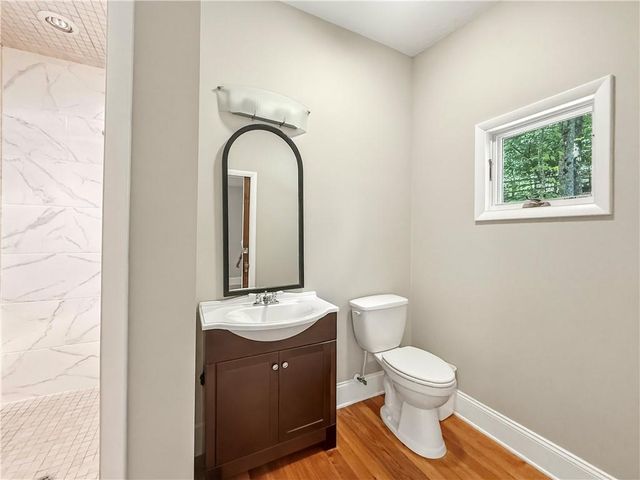 6567 Tahiti Way, Flowery Branch, GA 30542