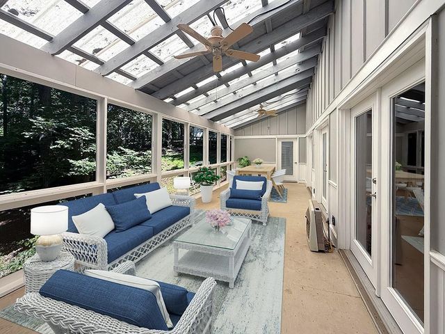 6567 Tahiti Way, Flowery Branch, GA 30542