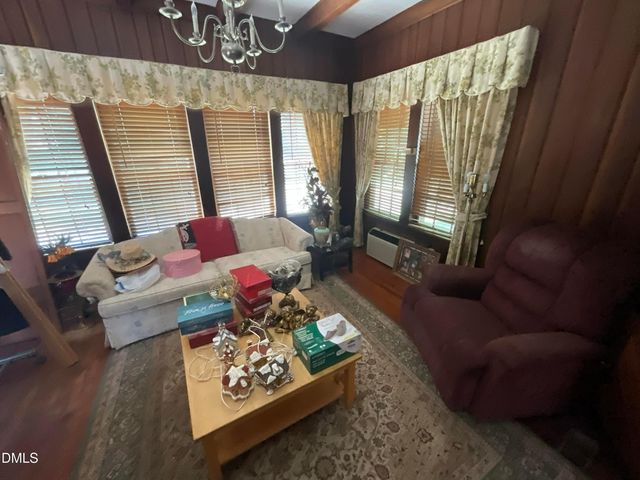 1202 E Cumberland Street, Dunn, NC 28334
