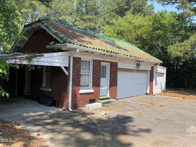 1202 E Cumberland Street, Dunn, NC 28334