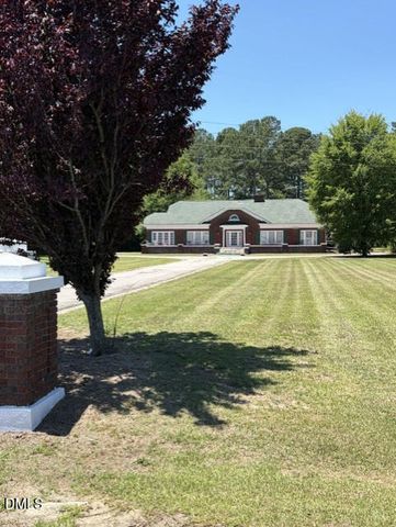 1202 E Cumberland Street, Dunn, NC 28334